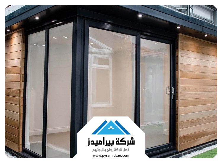 بناء ملاحق زجاجية في عجمان